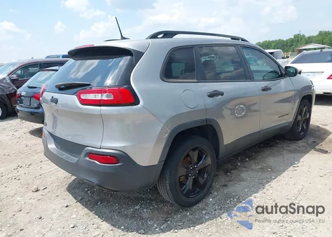 2016 Jeep Cherokee Altitude z USA, uszkodzony, nr VIN 1C4PJLAB7GW307900